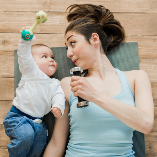 TRENING PO PORODZIE – AKTYWNA MAMA, AKTYWNE DZIECKO